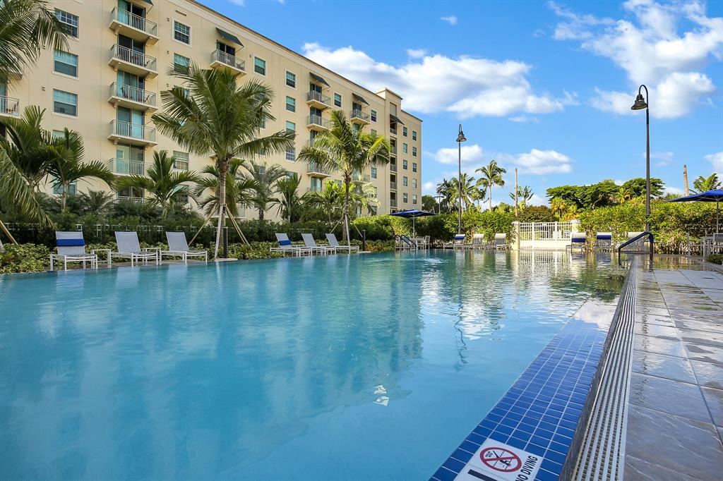 610 CLEMATIS CONDO - Residential Lease