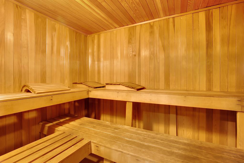 610 CLEMATIS CONDO - Residential Lease