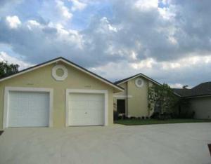 VILLAS AT SUGAR POND COND - Residential Lease