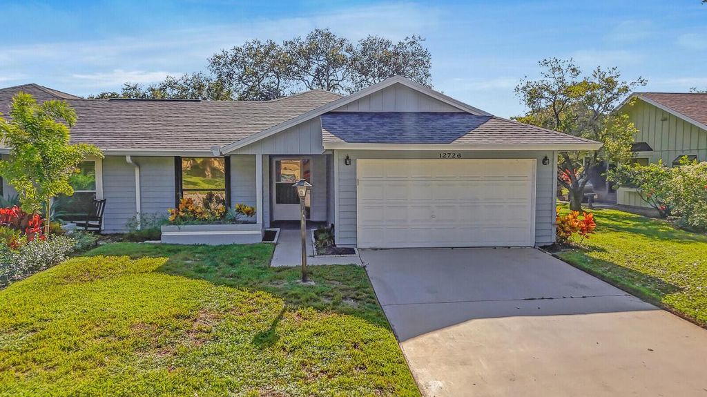 Photo of 12726 SE Pinehurst Court, Hobe Sound, FL 33455 (MLS # R11115571)