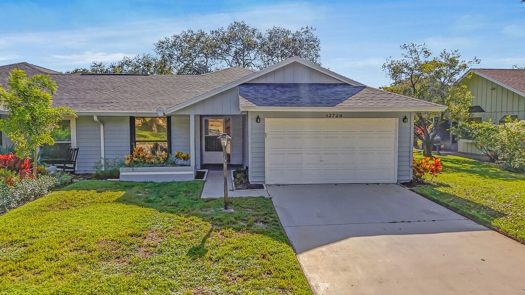 Photo of 12726 SE Pinehurst Court, Hobe Sound, FL 33455 (MLS # R11115571)