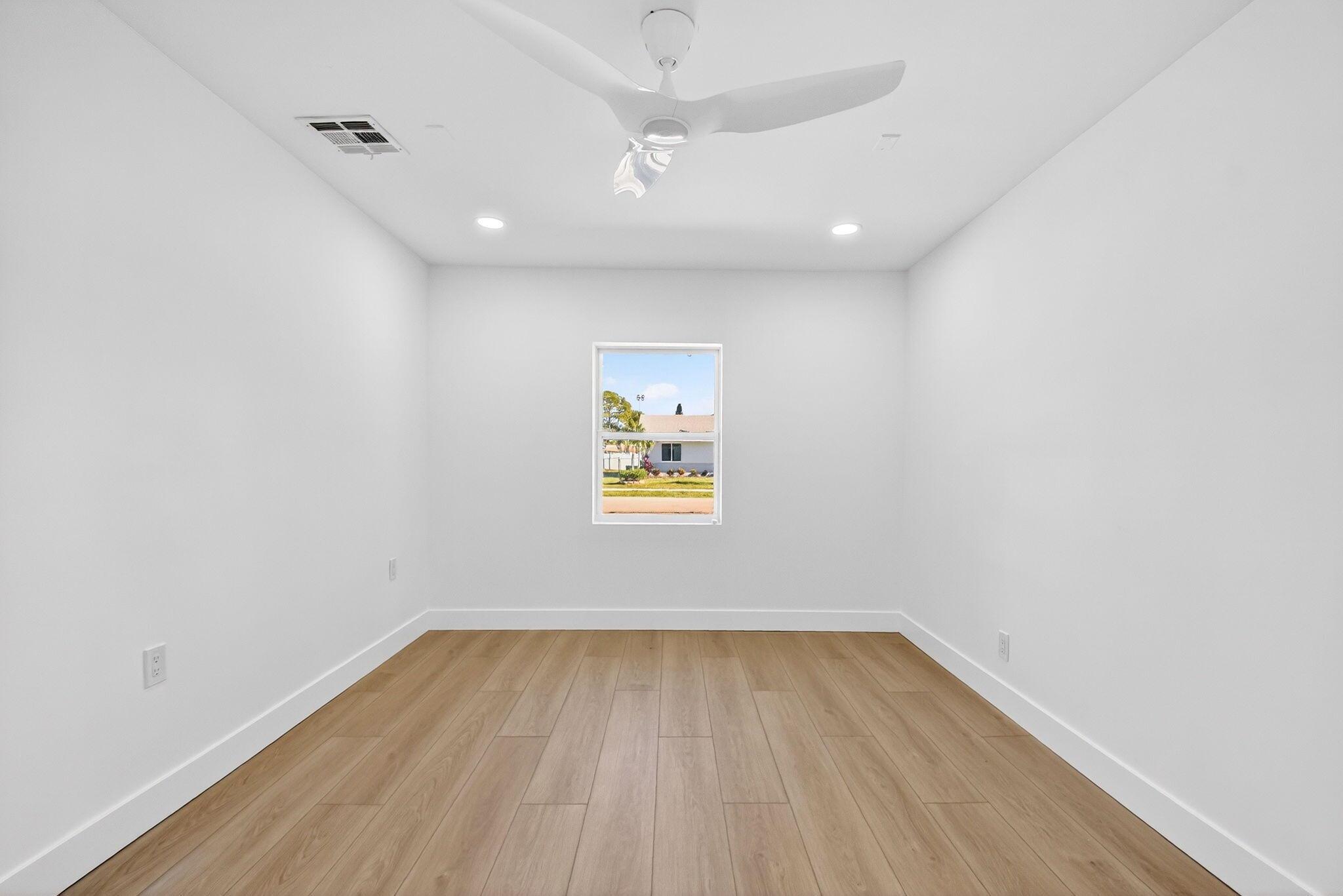 CONCEPT HOMES OF LANTANA - Residential Lease