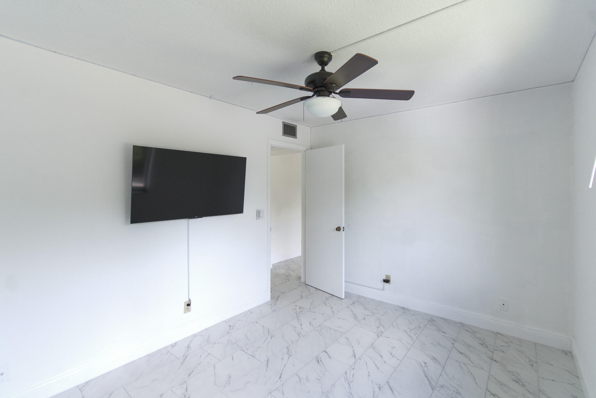 PINE RIDGE AT HAVERHILL CONDO - Residential