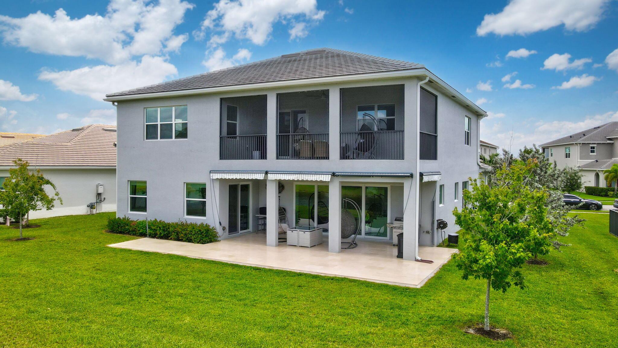 GROVES OF WESTLAKE PHASE - Residential Lease