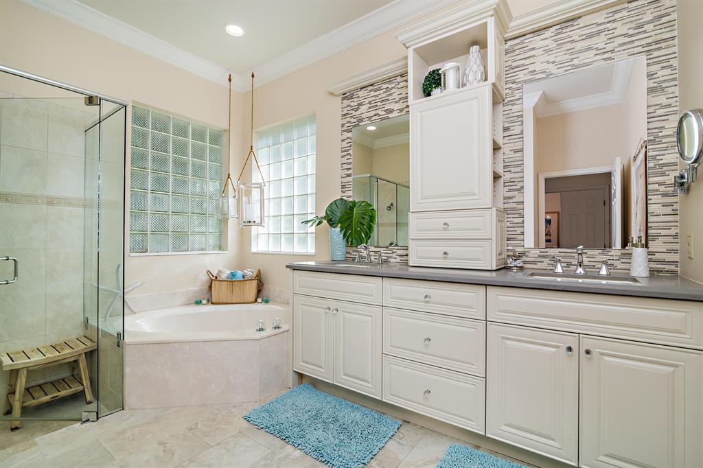 HERITAGE OAKS - Residential Lease