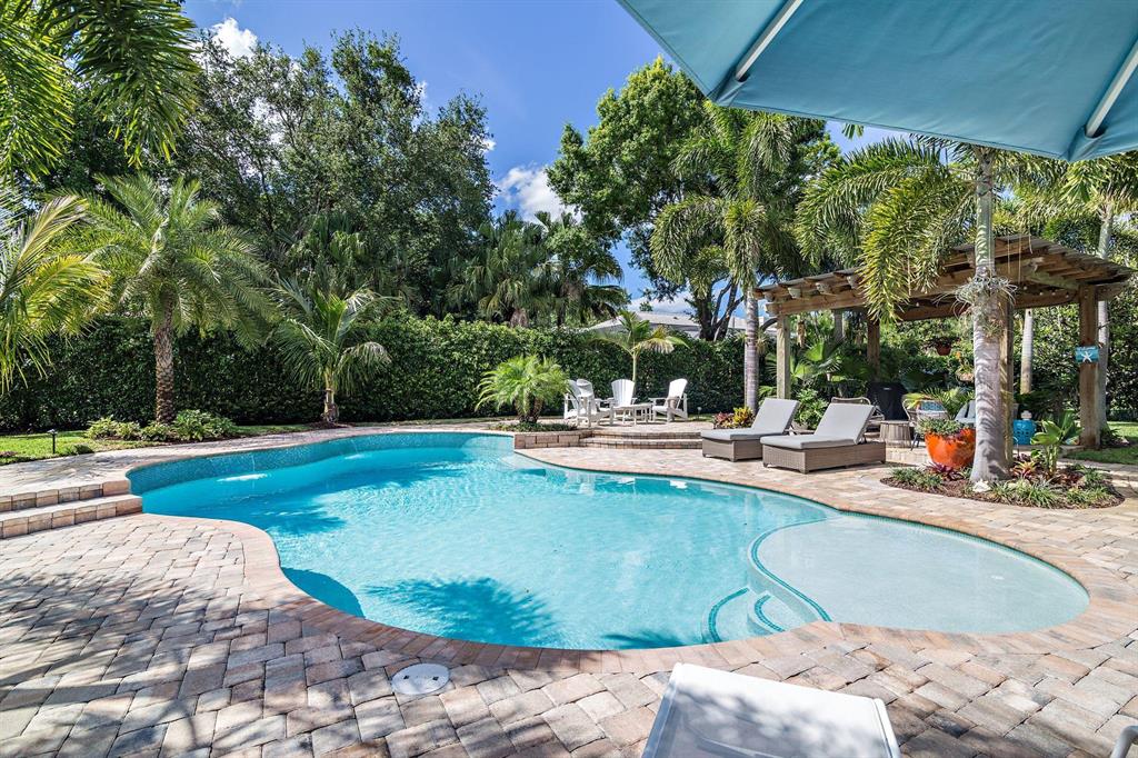 HERITAGE OAKS - Residential Lease