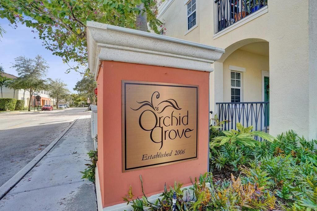 Photo of 608 SW 3rd Avenue, Pompano Beach, FL 33060 (MLS # B26006097)