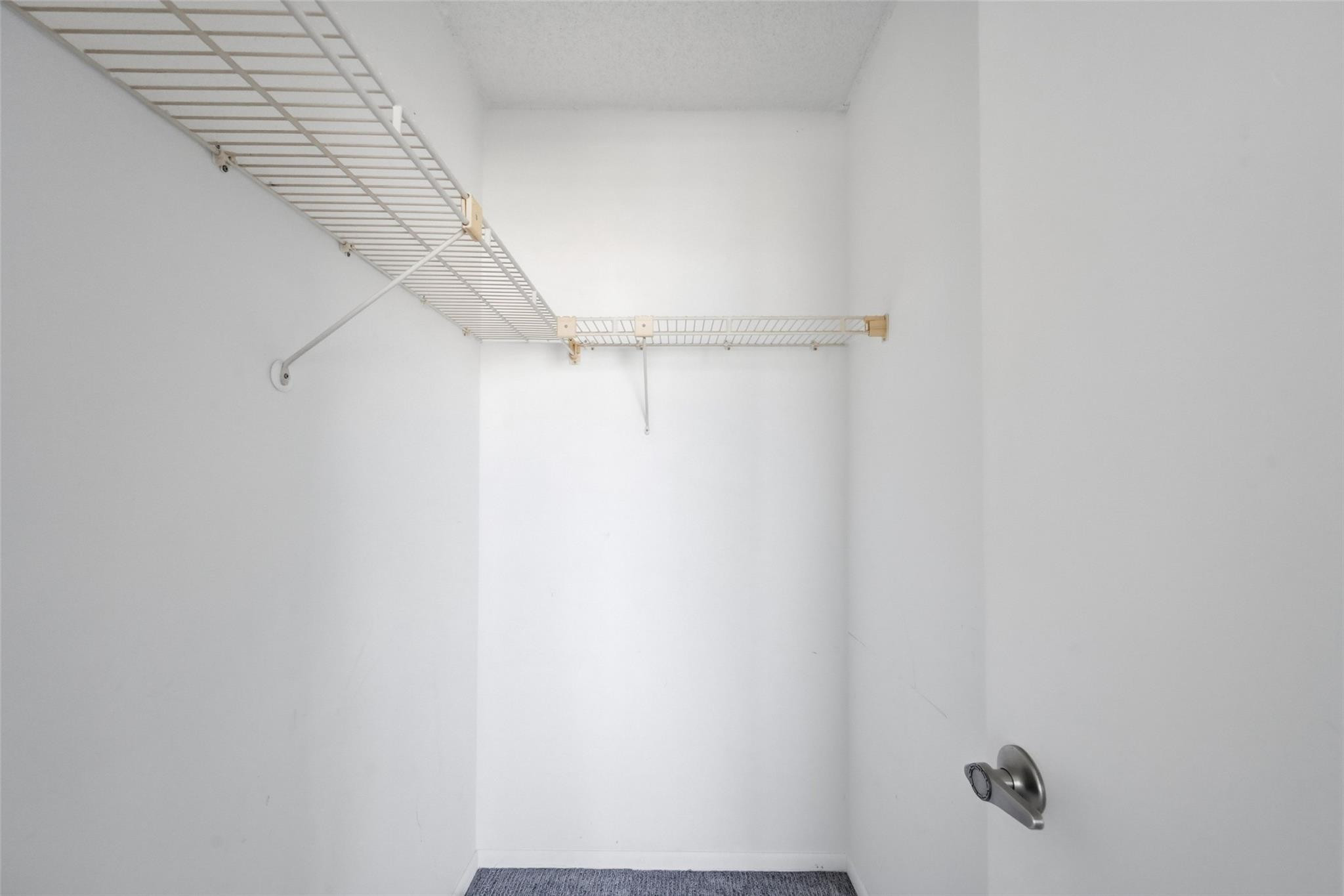 Silver Thatch - Residential