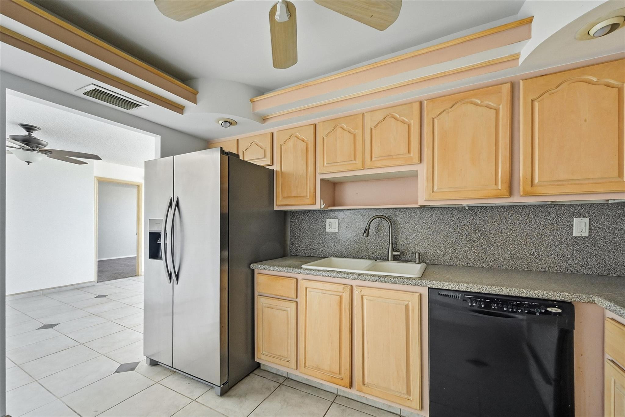 Silver Thatch - Residential