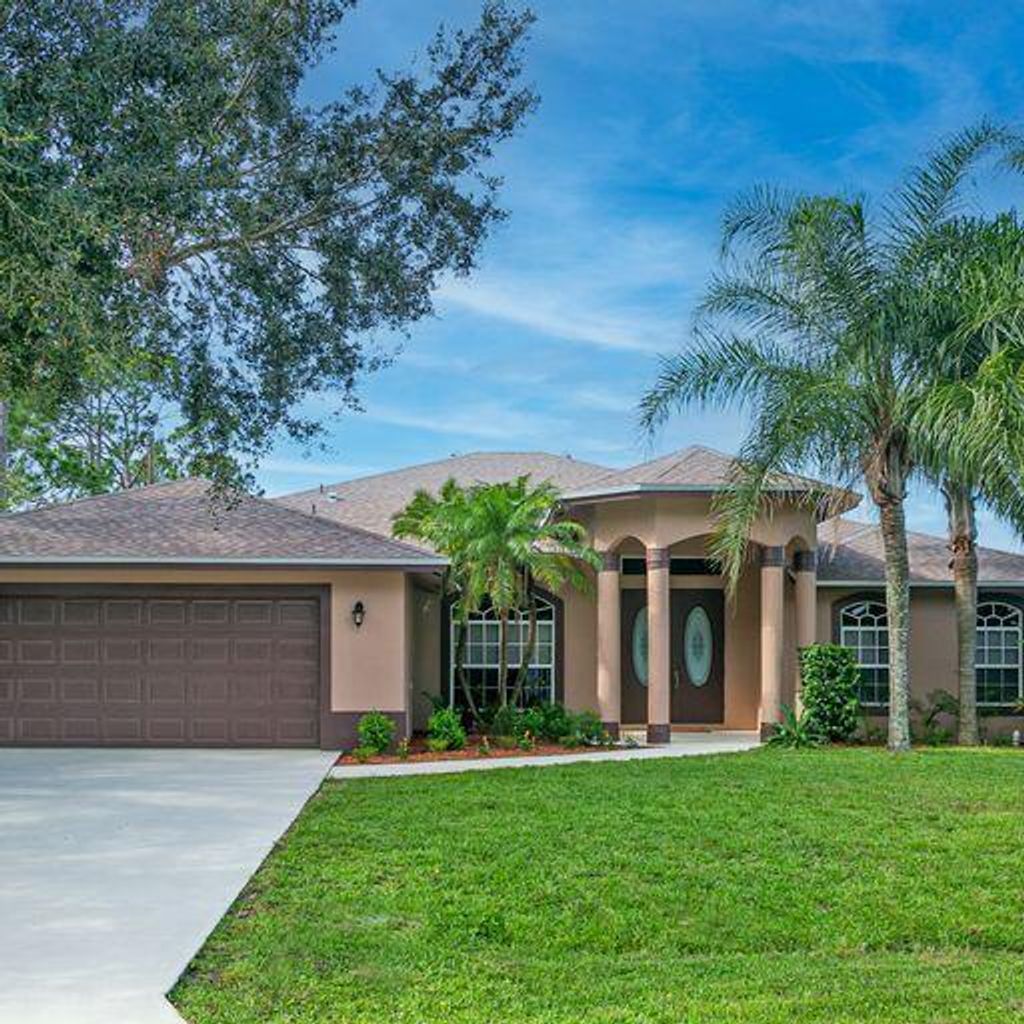 Photo of 1206 SW Marmore Avenue, Port St Lucie, FL 34953 (MLS # R10903000)