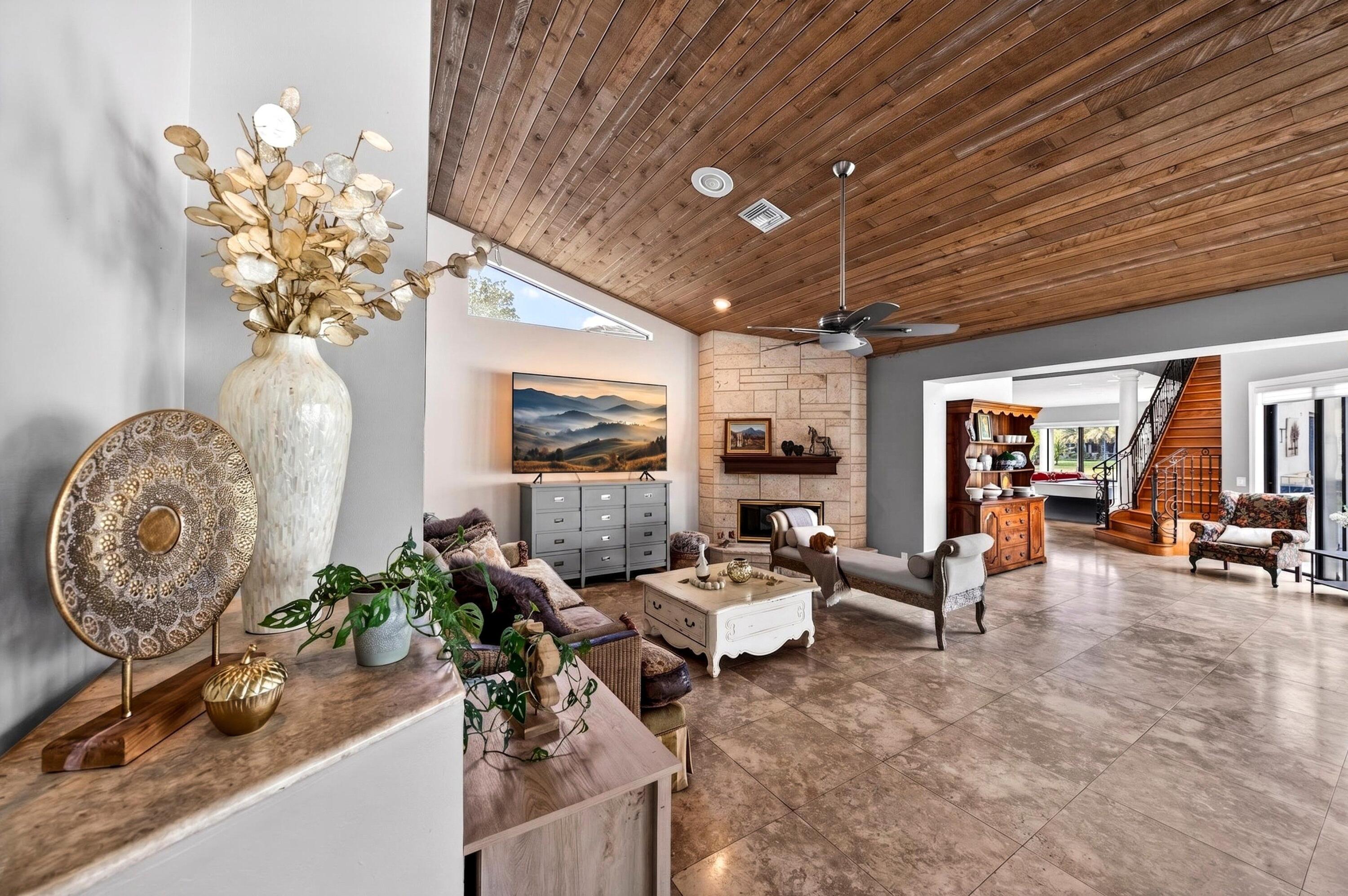 CYPRESS HEAD - Residential