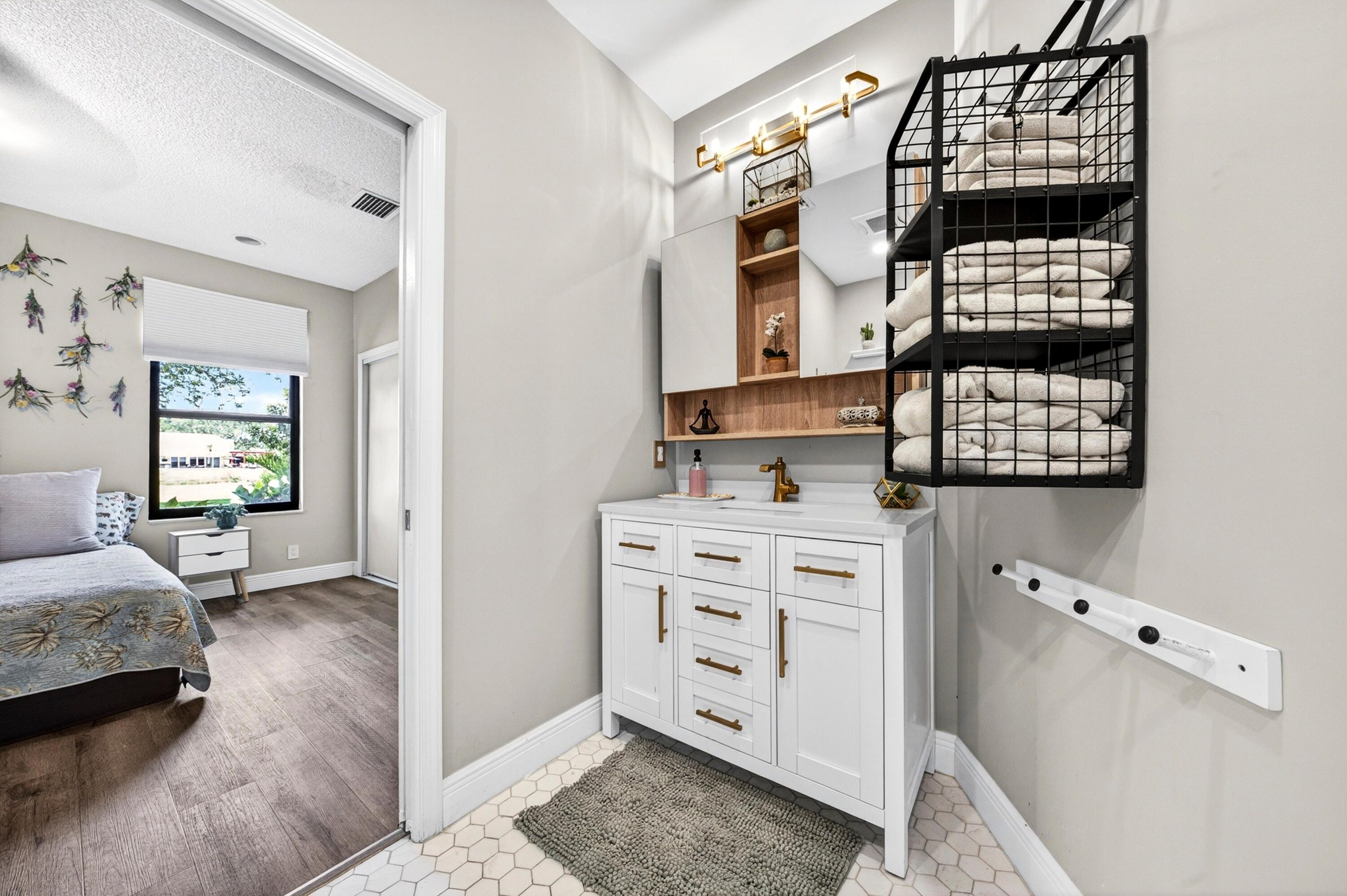 CYPRESS HEAD - Residential