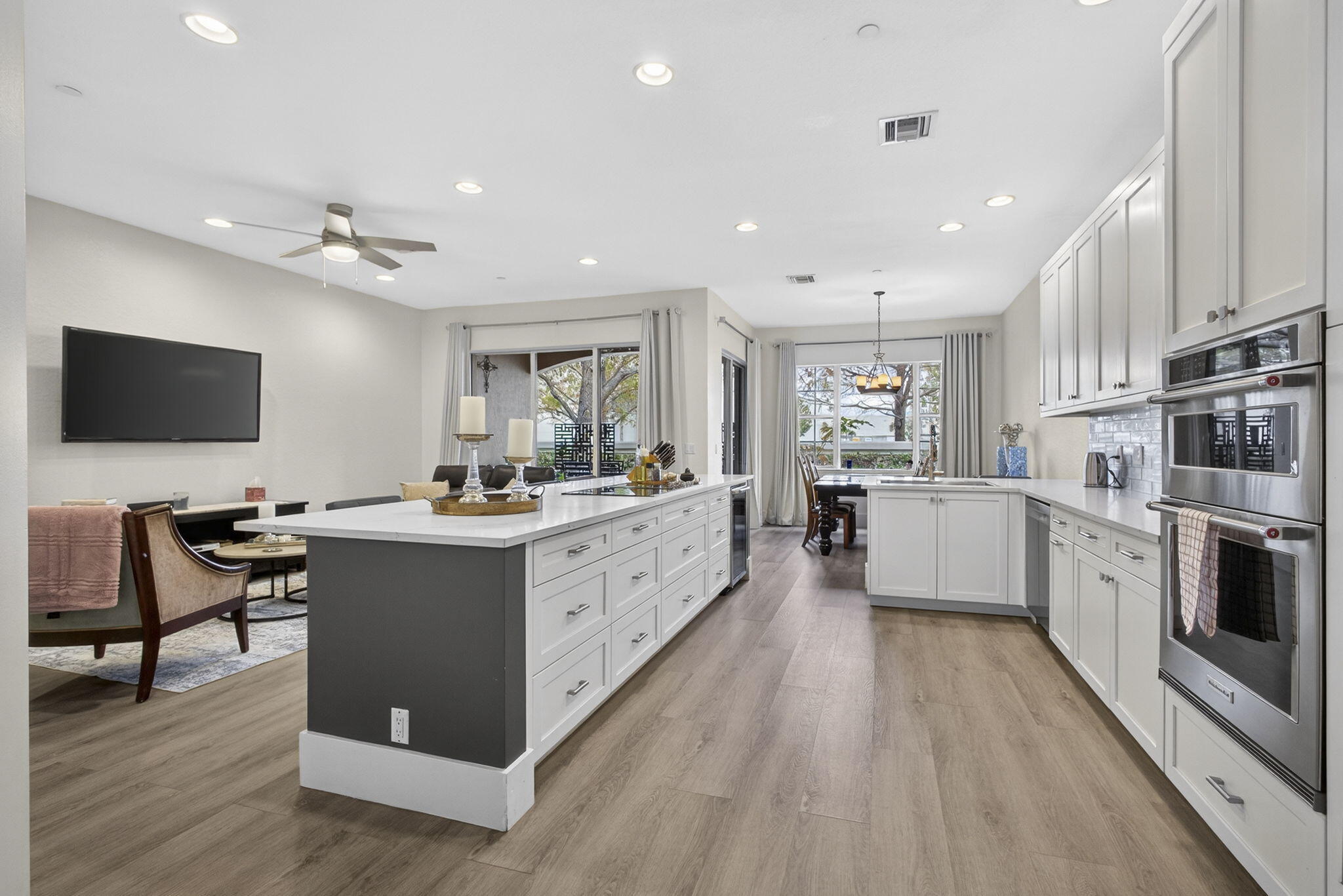 CARRIAGE POINTE TOWNHOMES - Residential