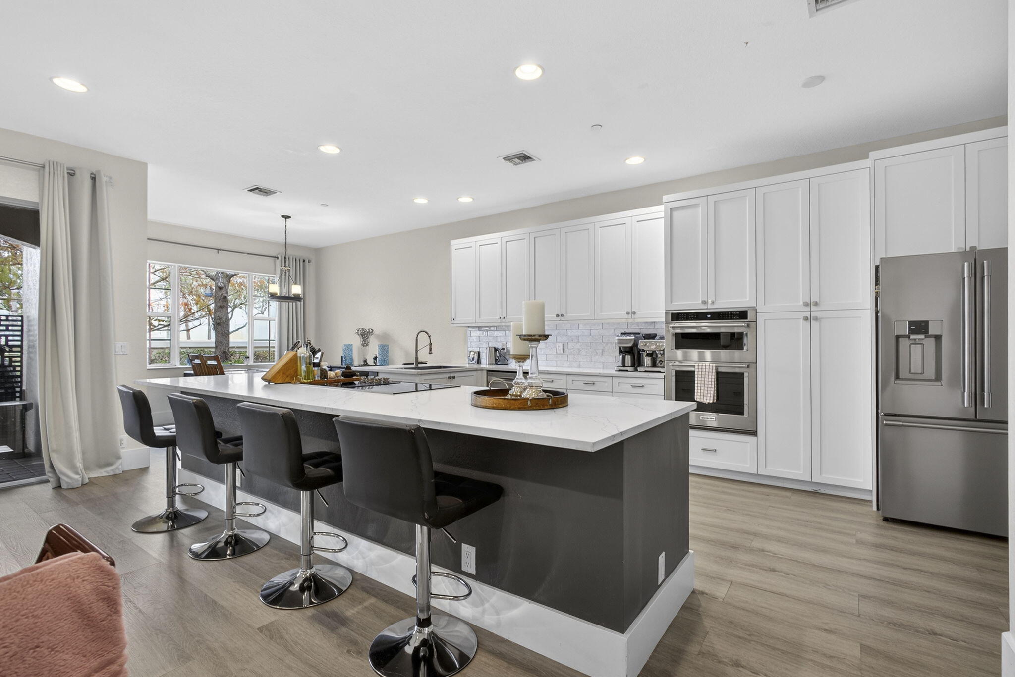 CARRIAGE POINTE TOWNHOMES - Residential