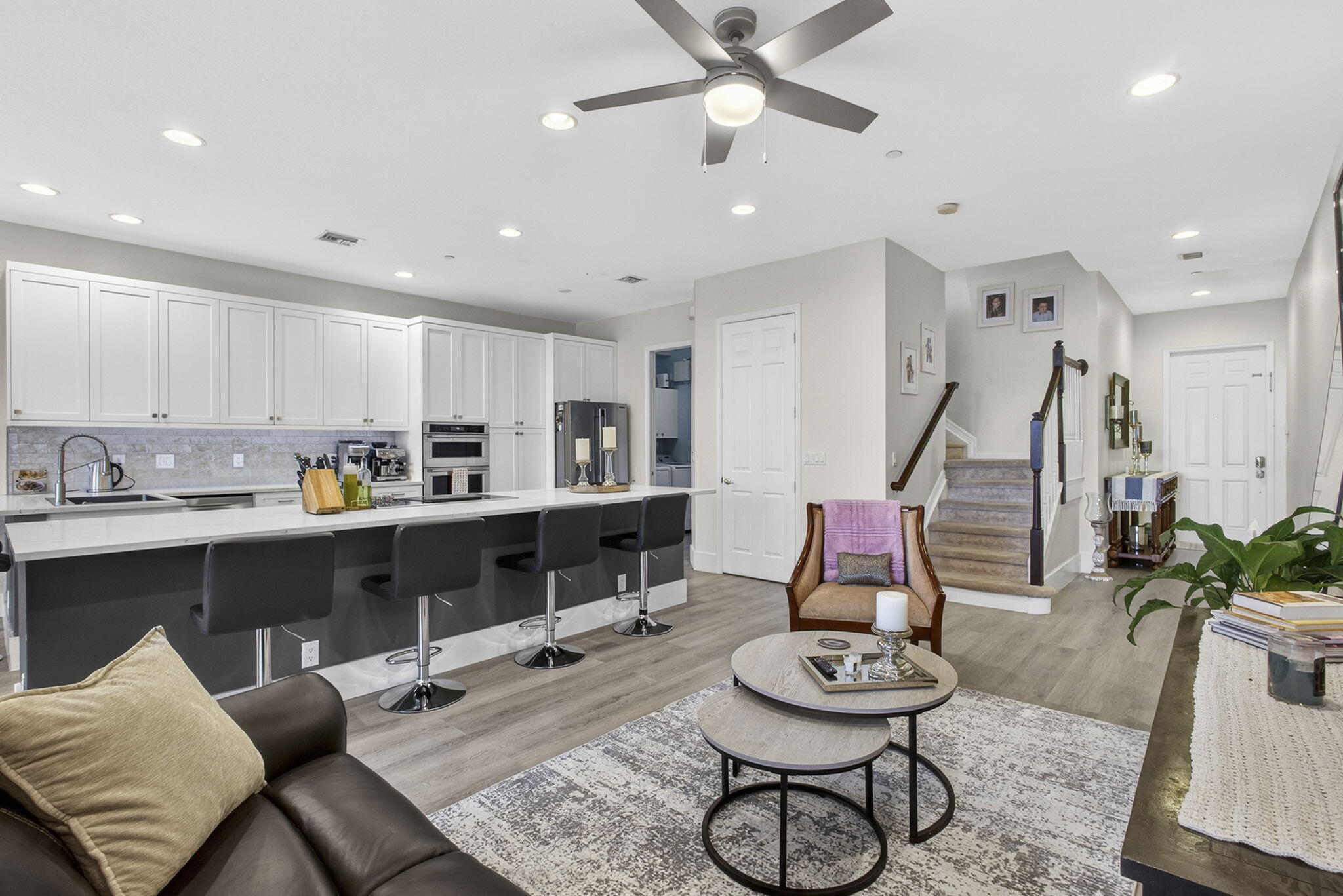 CARRIAGE POINTE TOWNHOMES - Residential