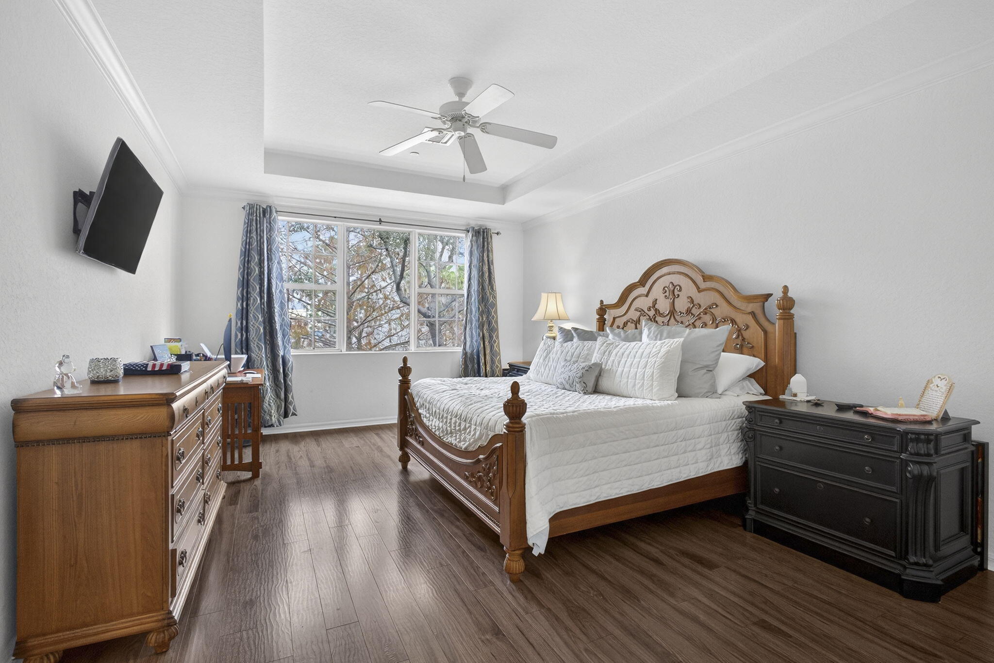 CARRIAGE POINTE TOWNHOMES - Residential