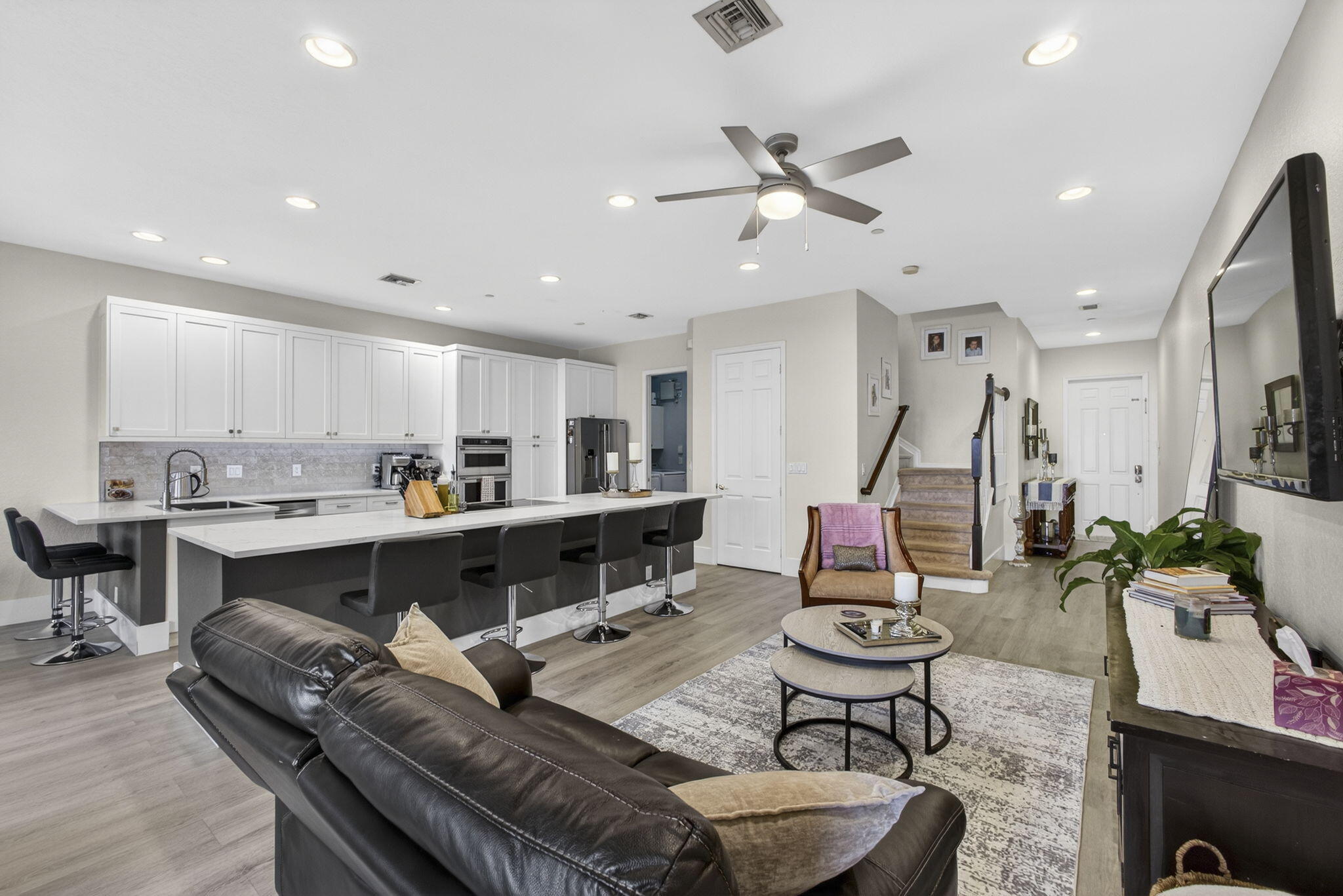 CARRIAGE POINTE TOWNHOMES - Residential