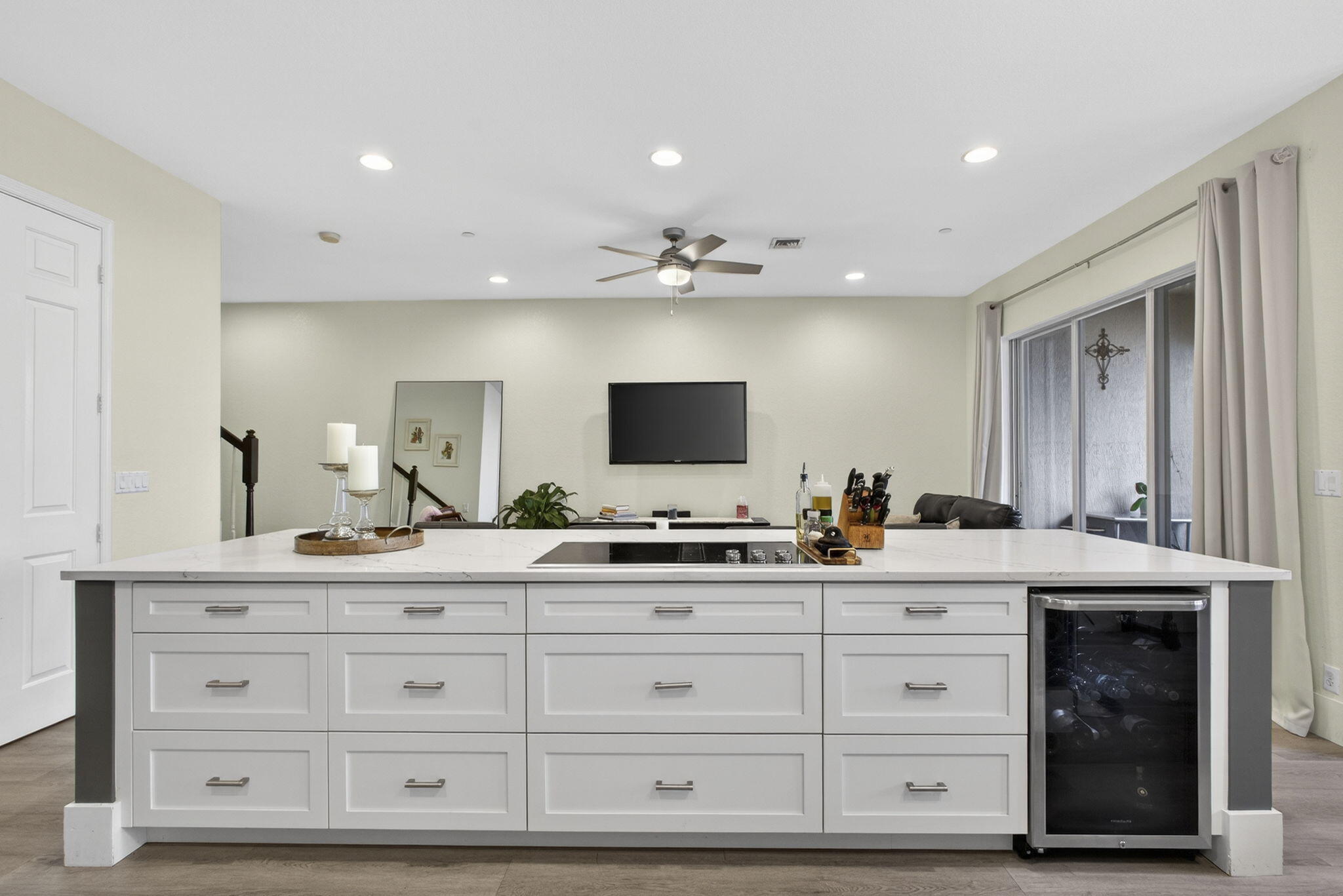 CARRIAGE POINTE TOWNHOMES - Residential