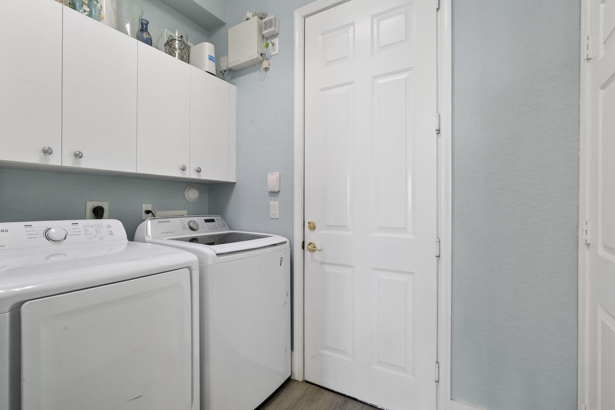 CARRIAGE POINTE TOWNHOMES - Residential