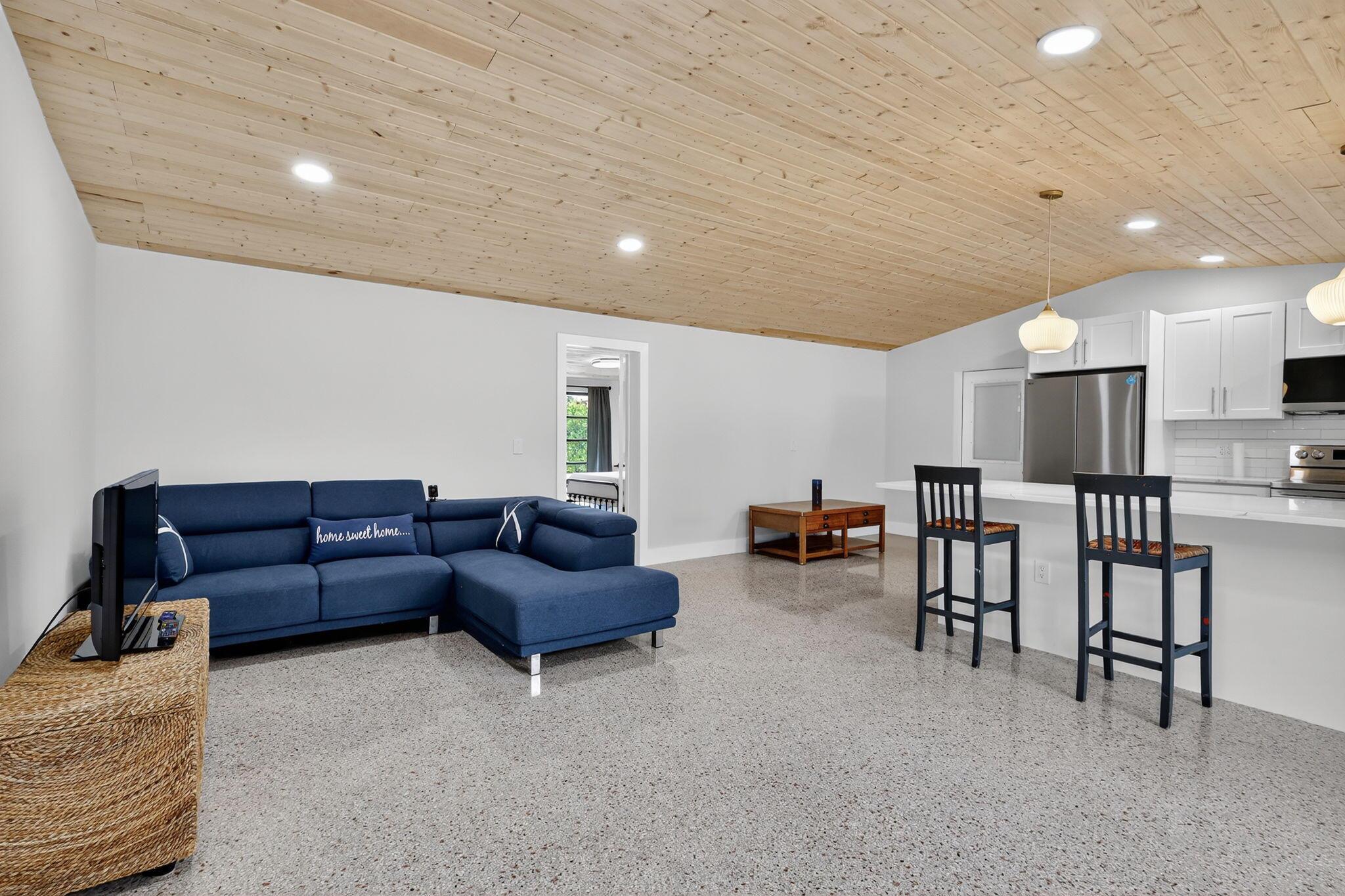 2548 Carambola Road