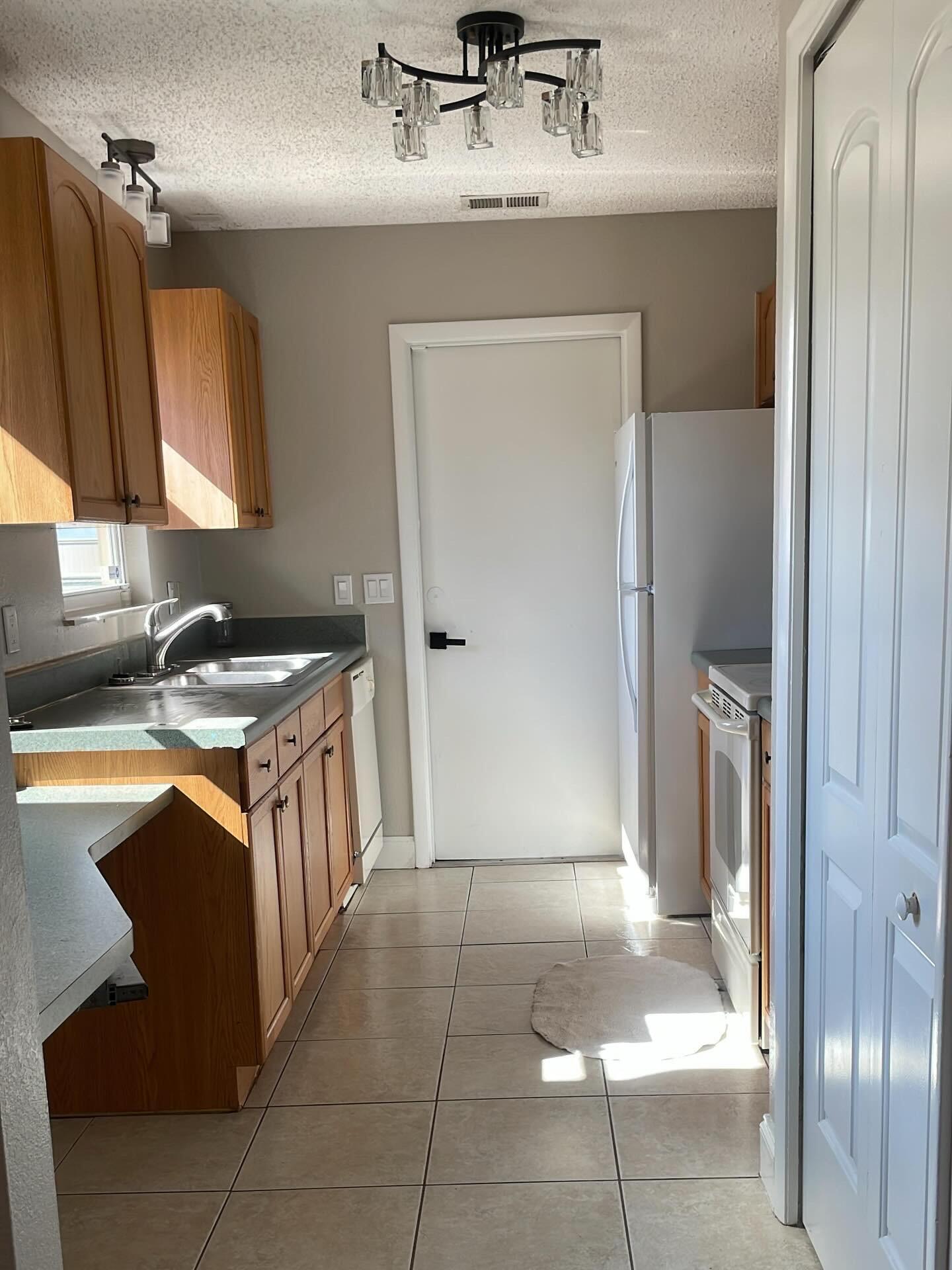 Bayshore Heights - Residential Lease