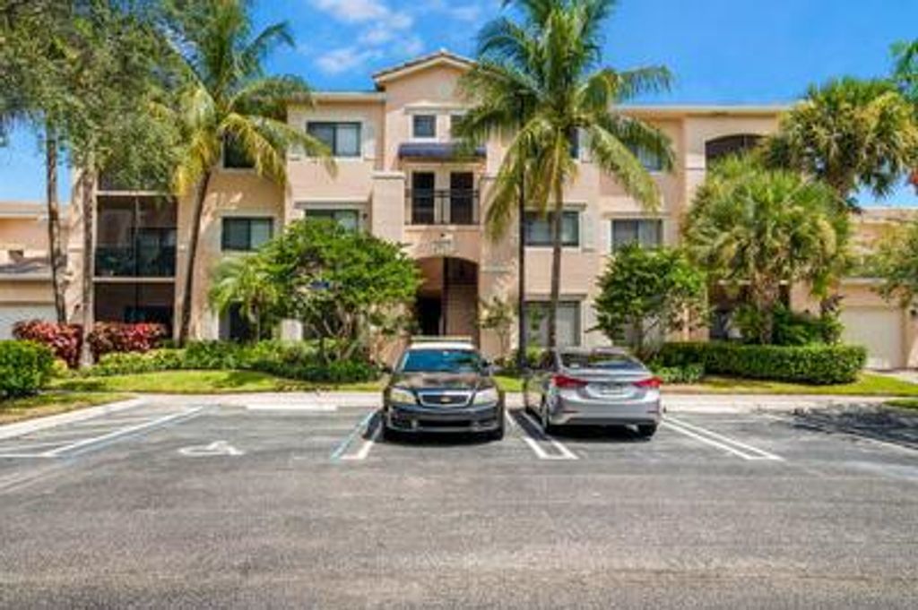 Photo of 2917 Tuscany 105 Court #105, Palm Beach Gardens, FL 33410 (MLS # R10742847)