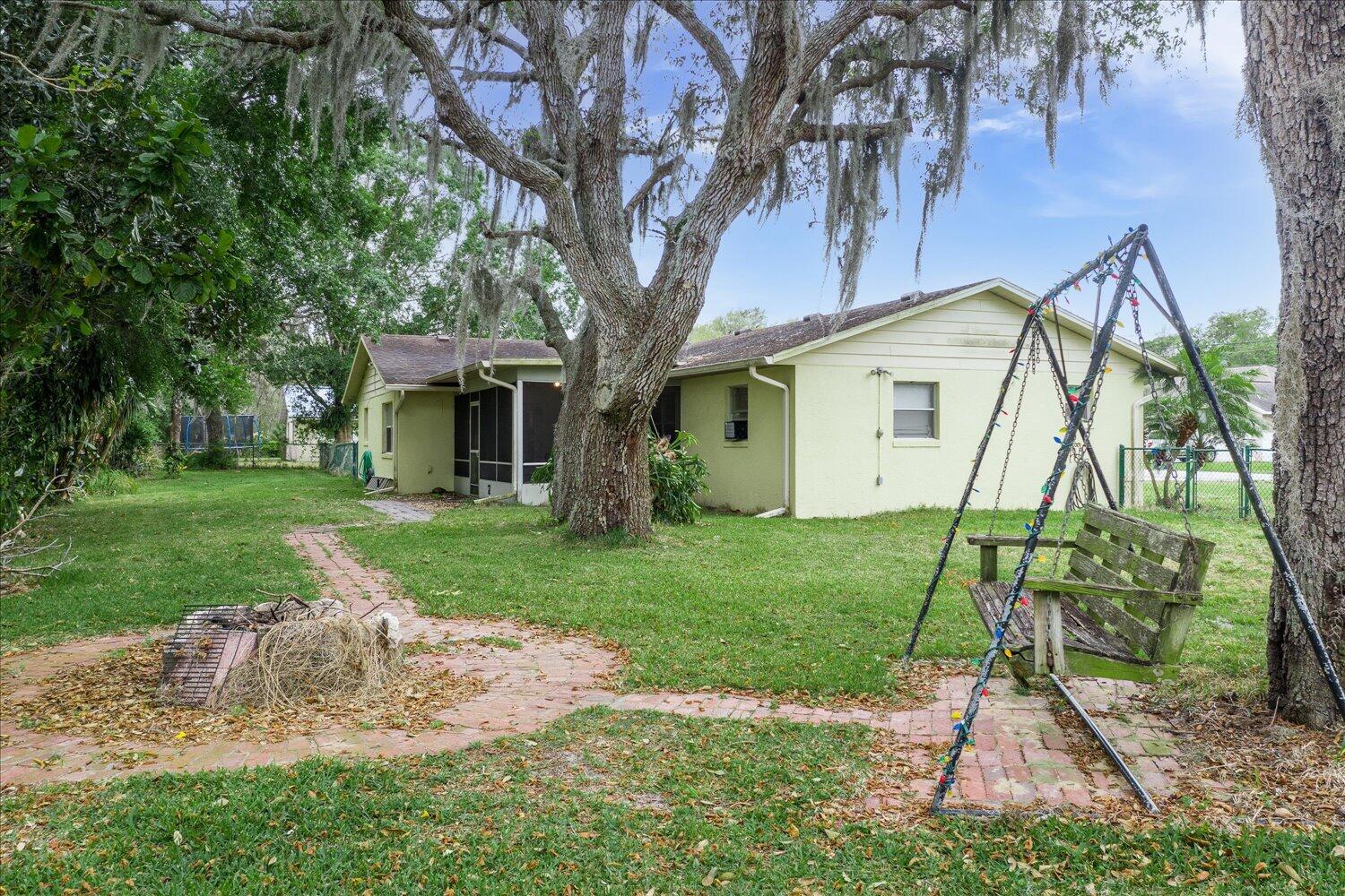 View Avon Park, FL 33825 house