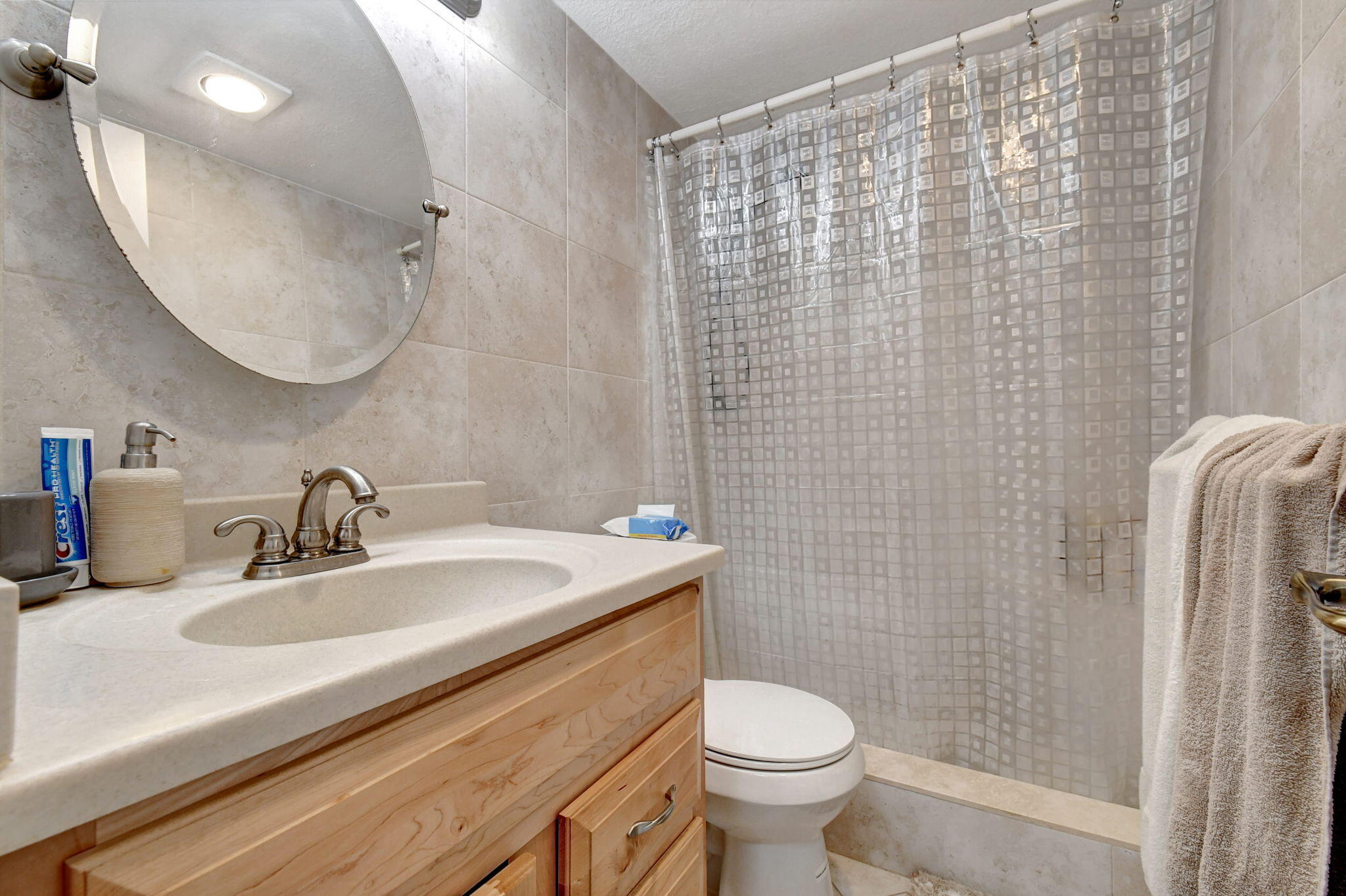 ISLAND CLUB ONE CONDO - Residential Lease