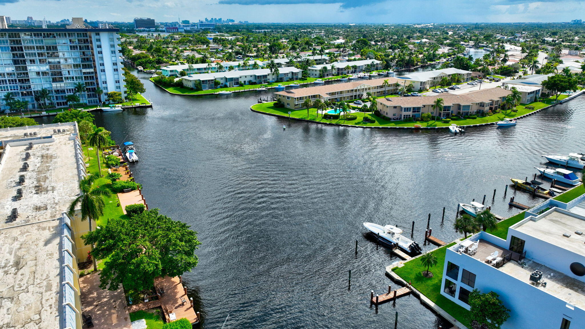 ISLAND CLUB ONE CONDO - Residential Lease