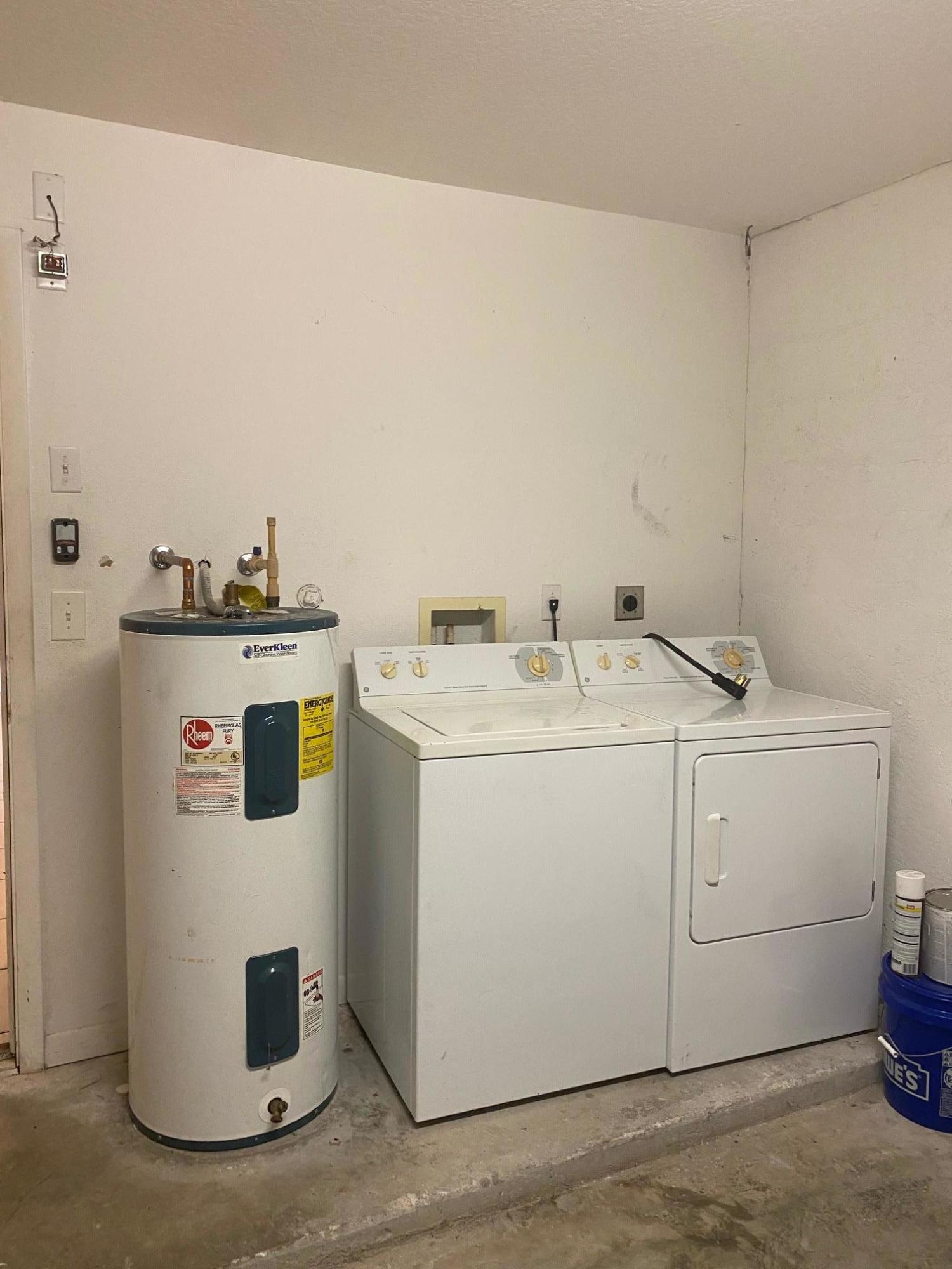 MOLPHUS HGTS - Residential