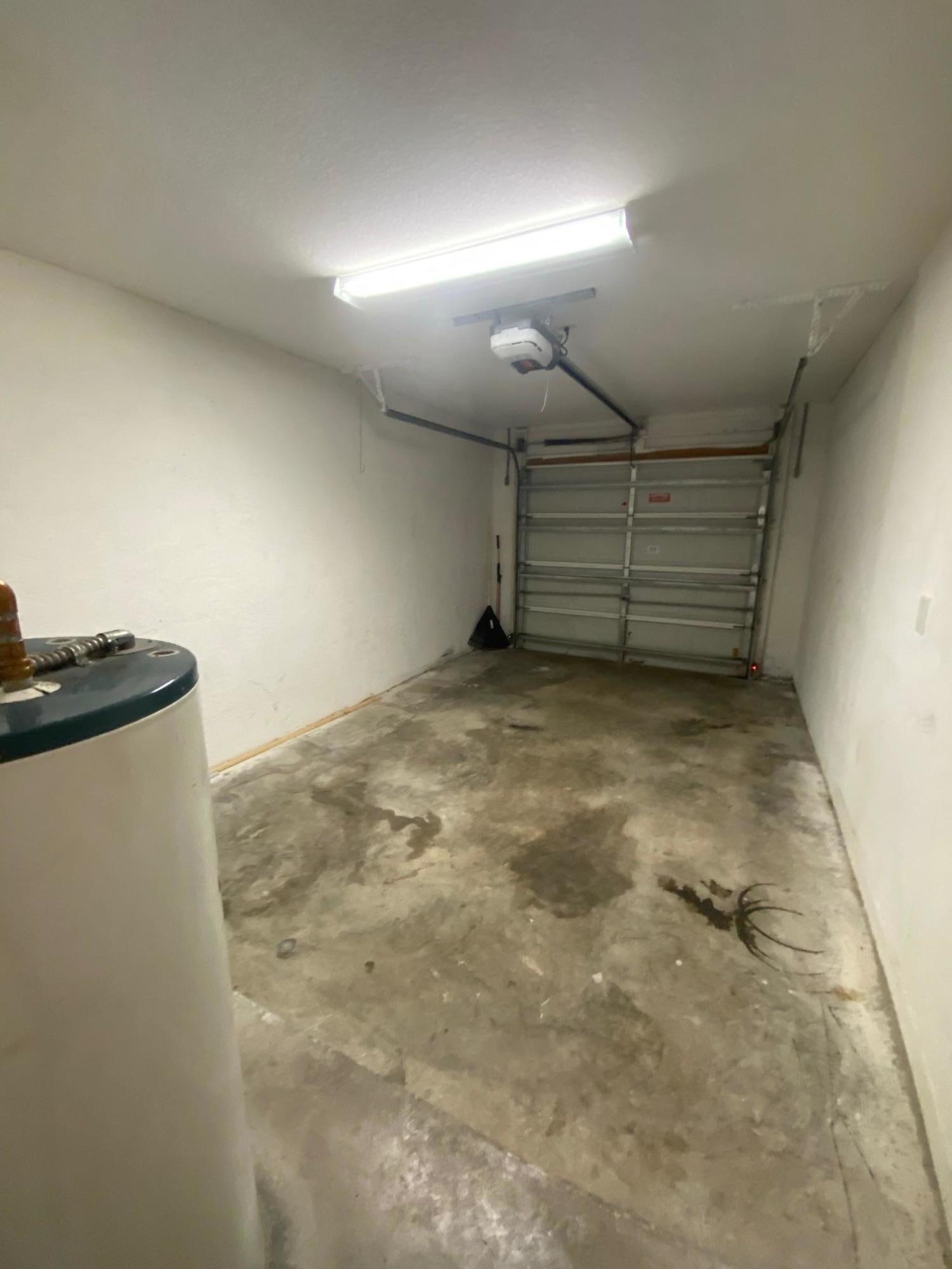 MOLPHUS HGTS - Residential