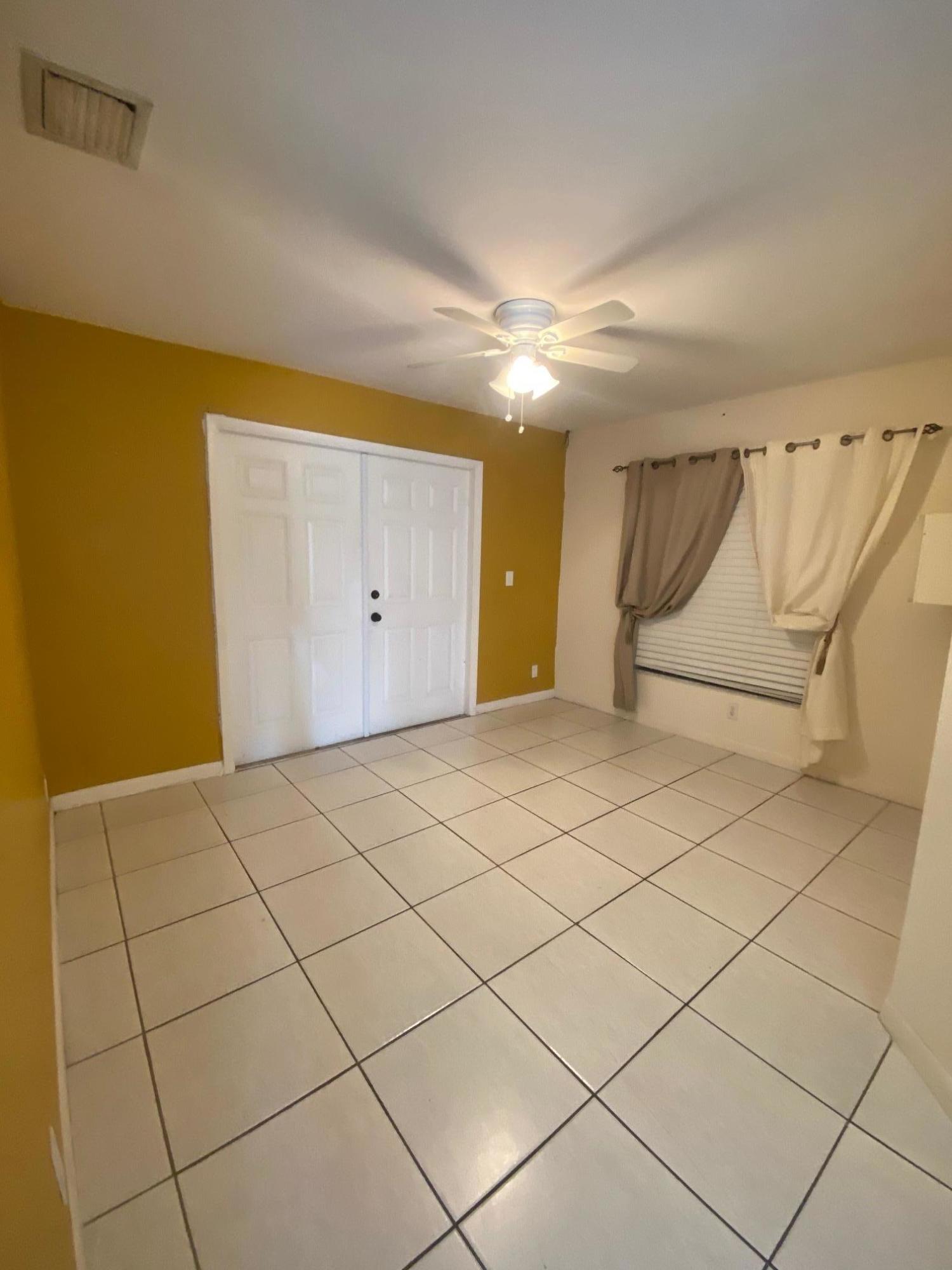 MOLPHUS HGTS - Residential