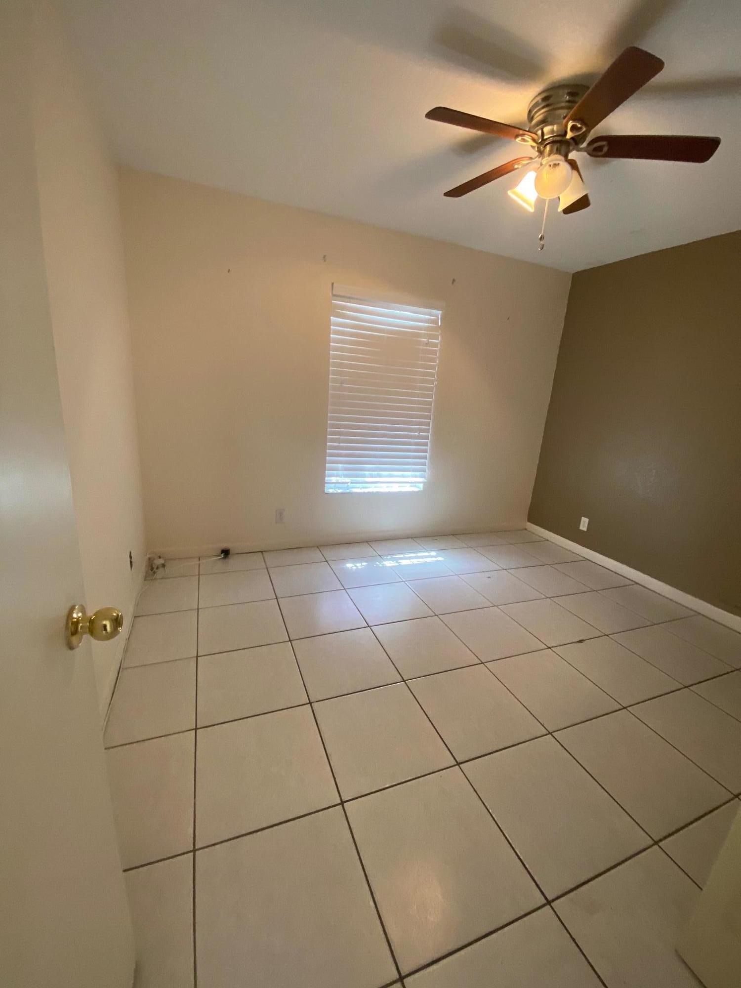 MOLPHUS HGTS - Residential