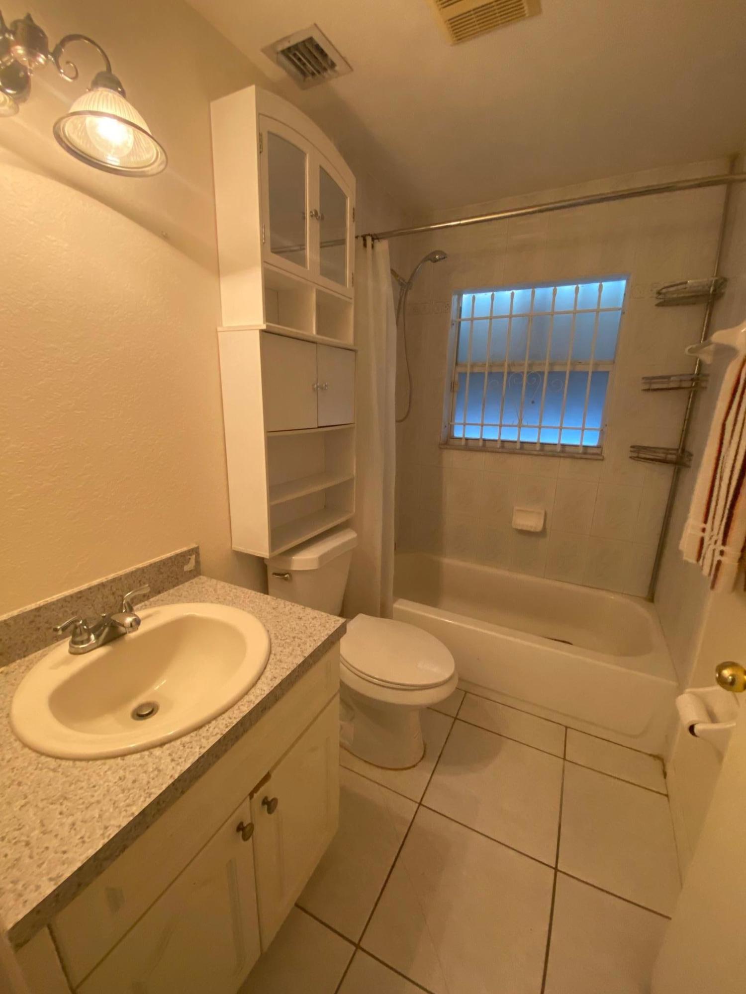 MOLPHUS HGTS - Residential