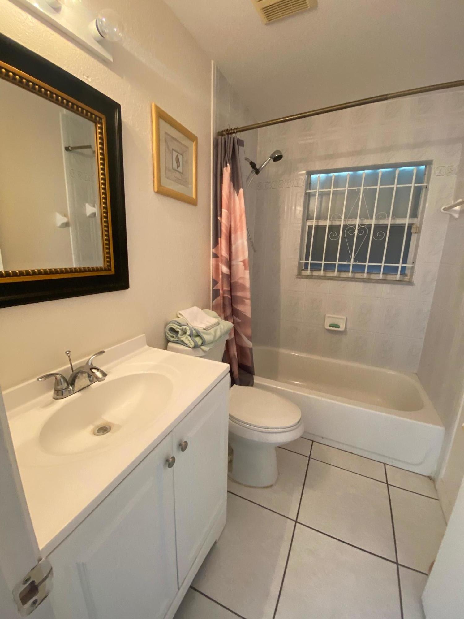 MOLPHUS HGTS - Residential