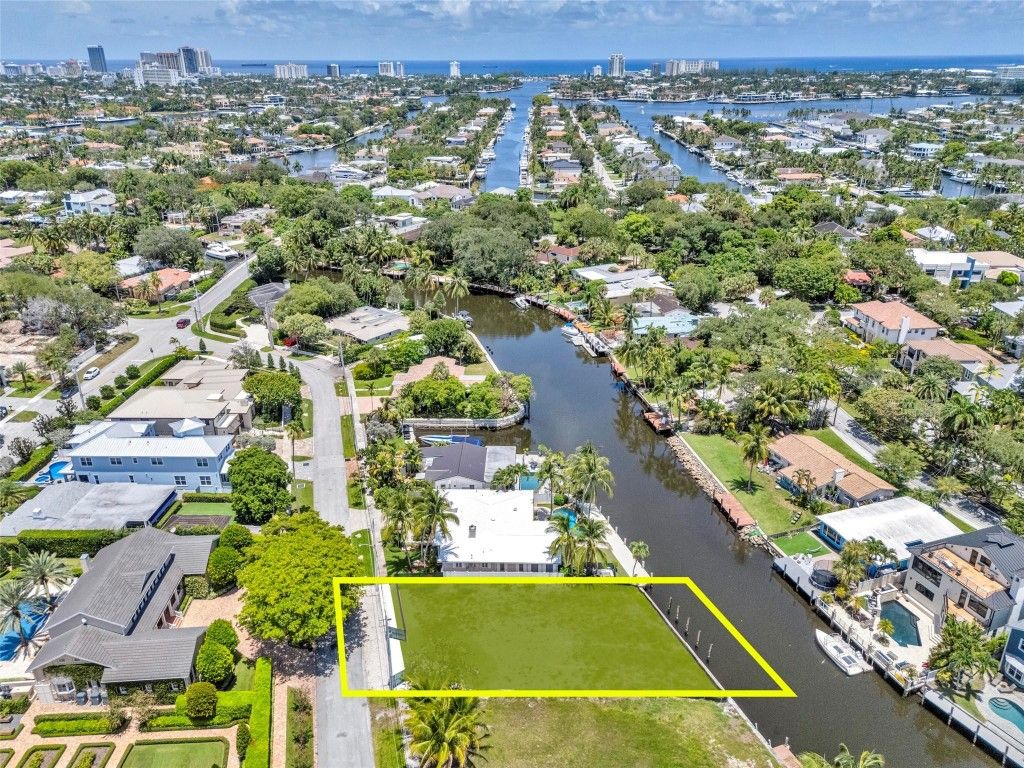 Photo of 1104 S Rio Vista Boulevard, Fort Lauderdale, FL 33316 (MLS # F10548066)