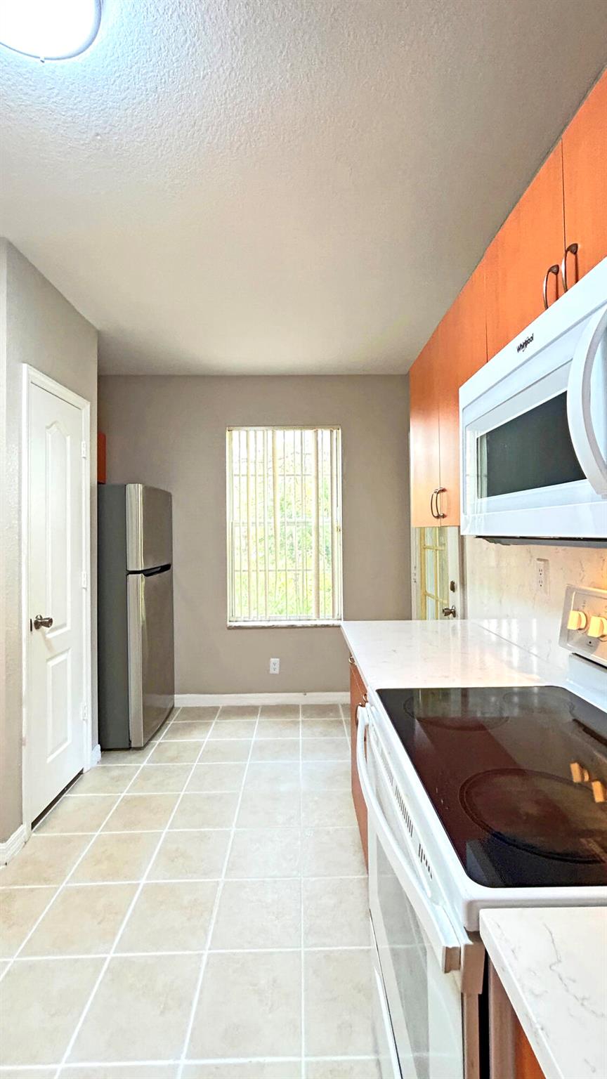 THE BELMONT II AT ST LUCI - Residential Lease