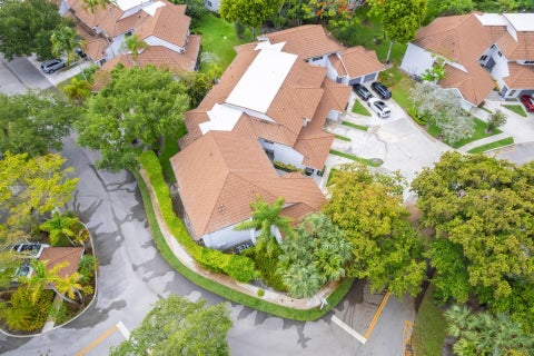 Tiny photo for 994 NW 93rd Avenue, Plantation, FL 33324 (MLS # B26036236)