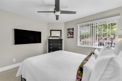 Tiny photo for 994 NW 93rd Avenue, Plantation, FL 33324 (MLS # B26036236)