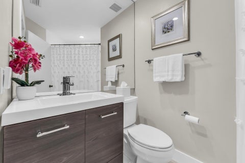 Tiny photo for 994 NW 93rd Avenue, Plantation, FL 33324 (MLS # B26036236)