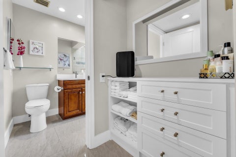 Tiny photo for 994 NW 93rd Avenue, Plantation, FL 33324 (MLS # B26036236)