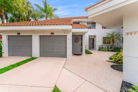 Tiny photo for 994 NW 93rd Avenue, Plantation, FL 33324 (MLS # B26036236)