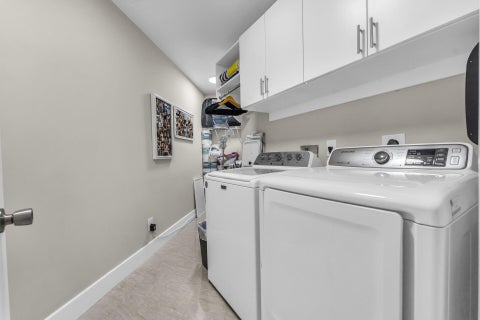 Tiny photo for 994 NW 93rd Avenue, Plantation, FL 33324 (MLS # B26036236)