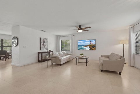 Tiny photo for 9014 Vineyard Lake Drive, Plantation, FL 33324 (MLS # B26051999)