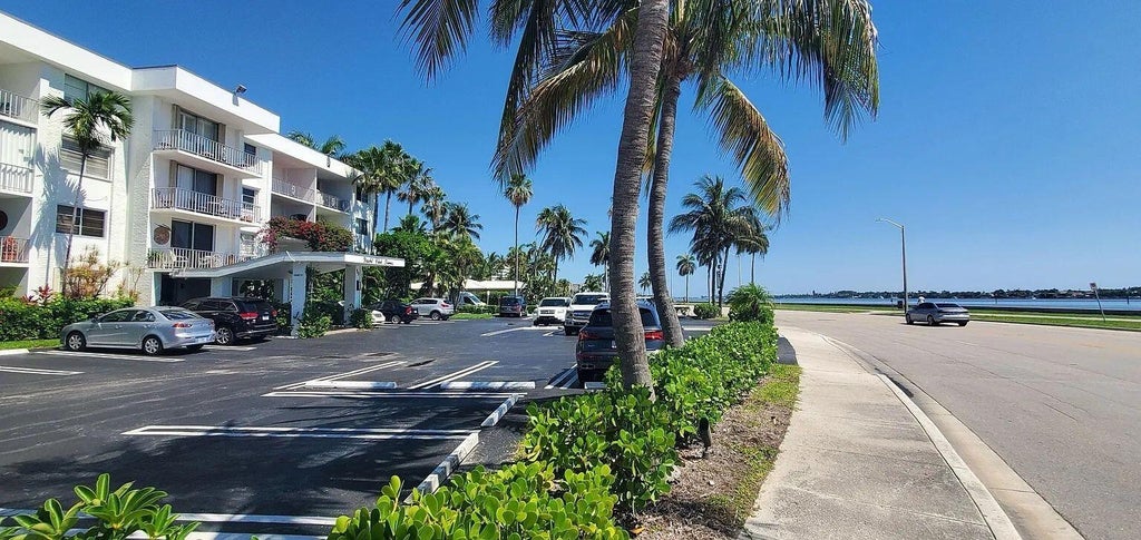Photo of 917 N Flagler Drive #304, West Palm Beach, FL 33401 (MLS # B26081658)