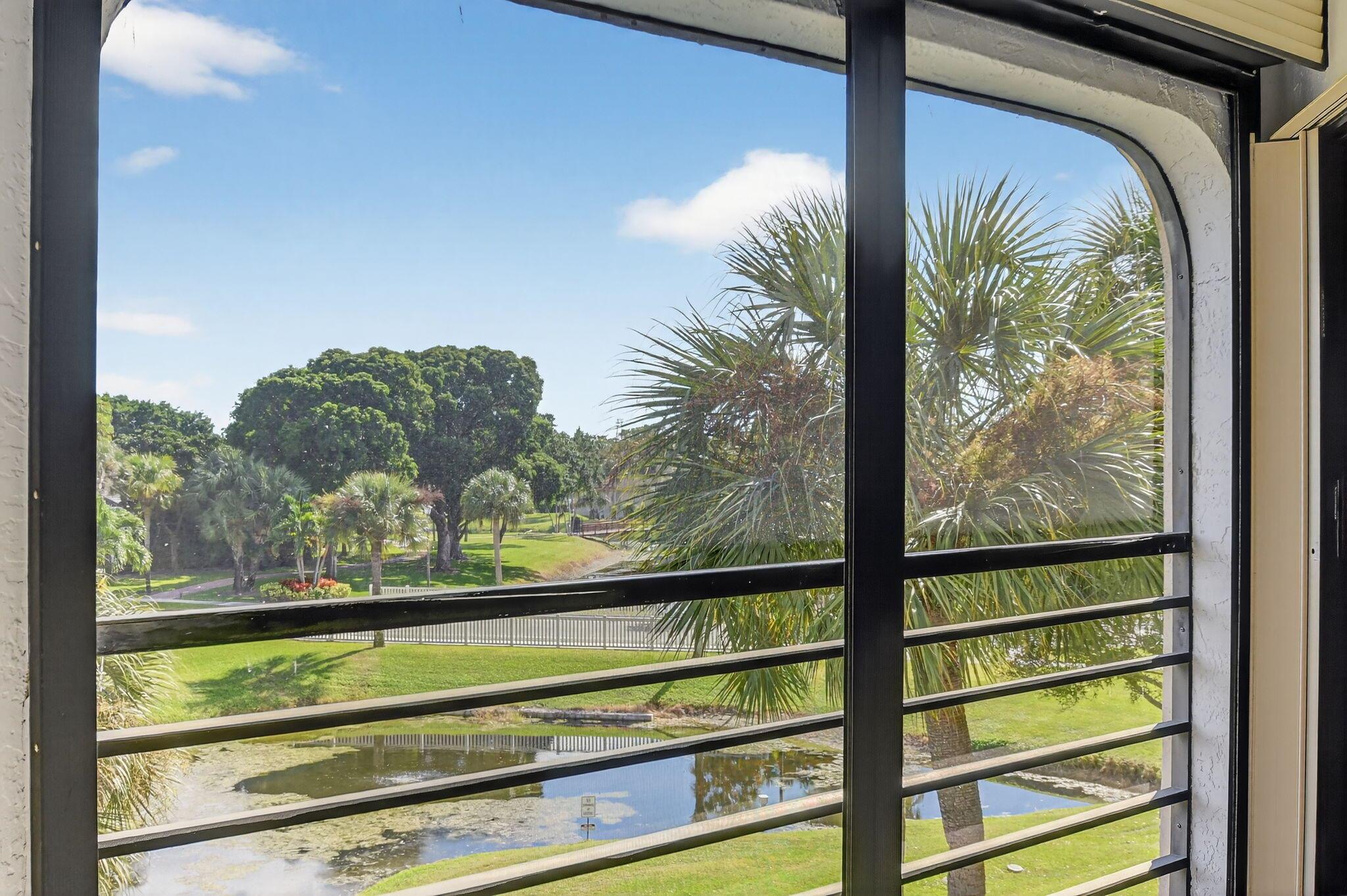 LAKESIDE CONDO 9 OF BANYA - Residential