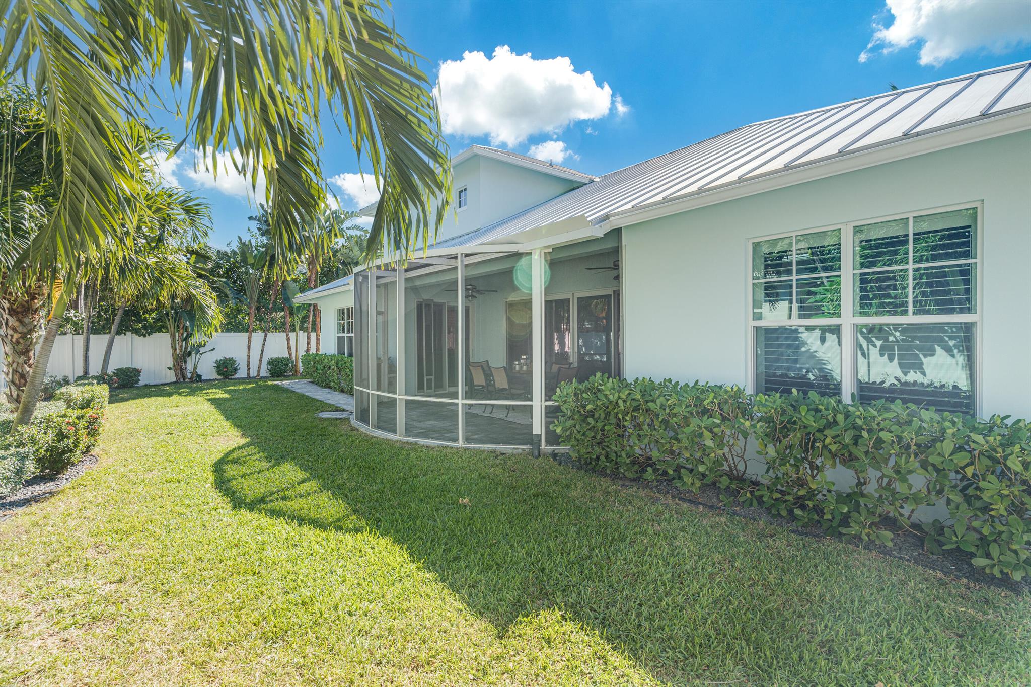 BOCA VILLAS - Residential