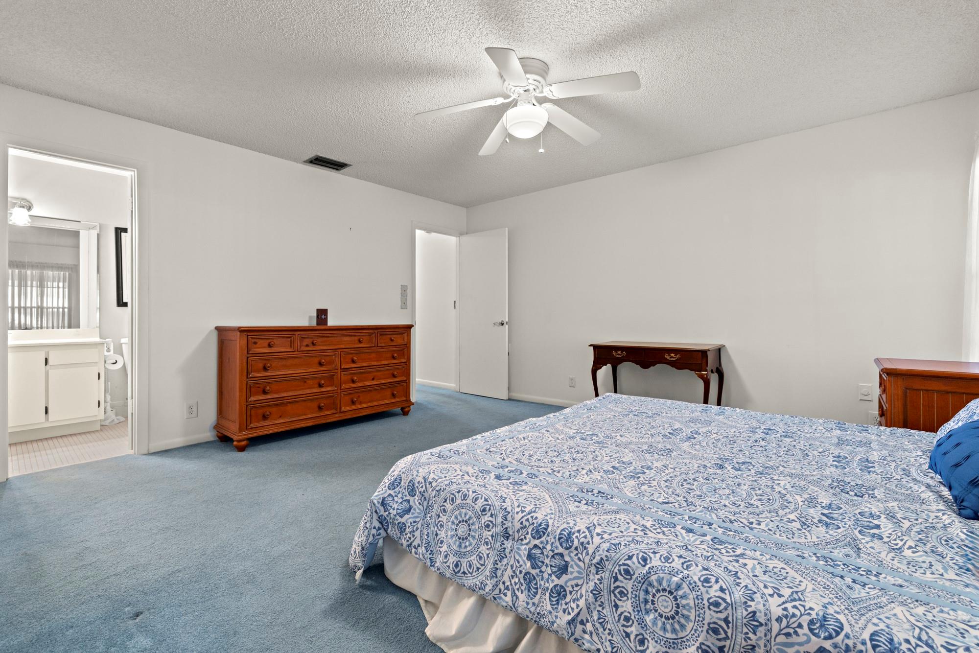 DELRAY VILLAS - Residential