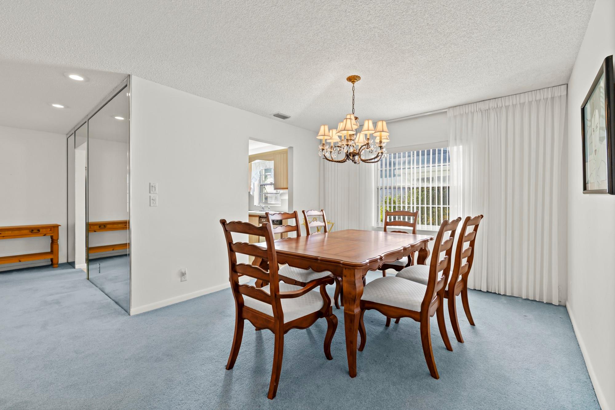 DELRAY VILLAS - Residential