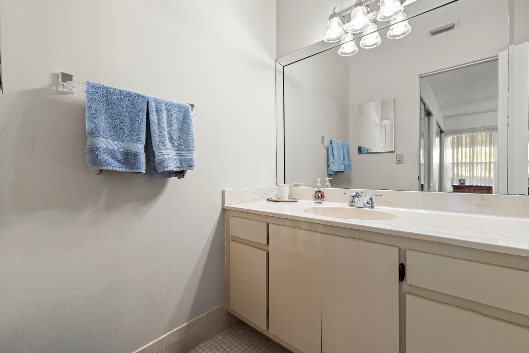 DELRAY VILLAS - Residential